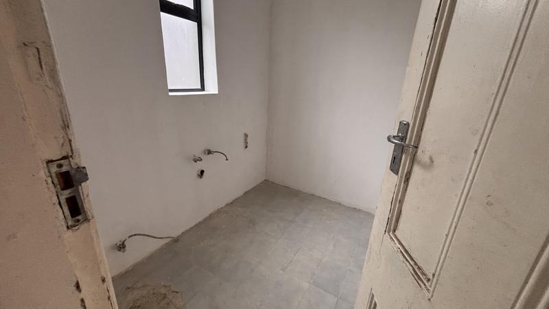 To Let Commercial Property for Rent in Salt River Western Cape